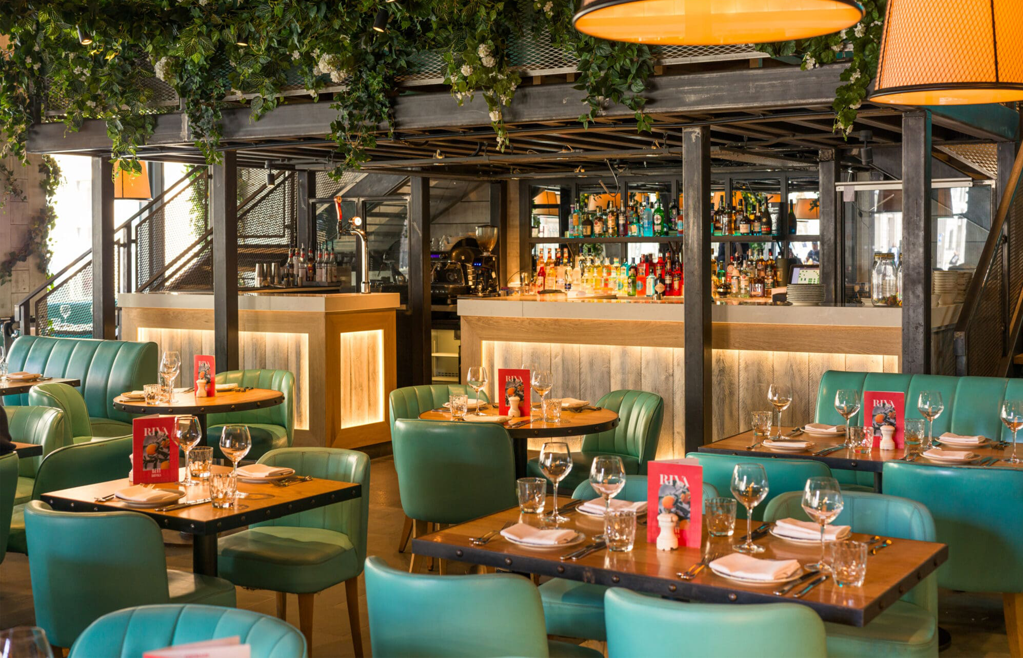 RIVA BLU : Liverpool / İNGİLTERE — 6